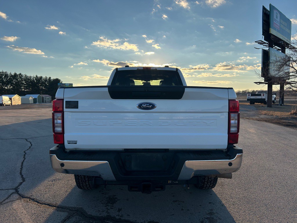 2022 Ford F-350 Image 6