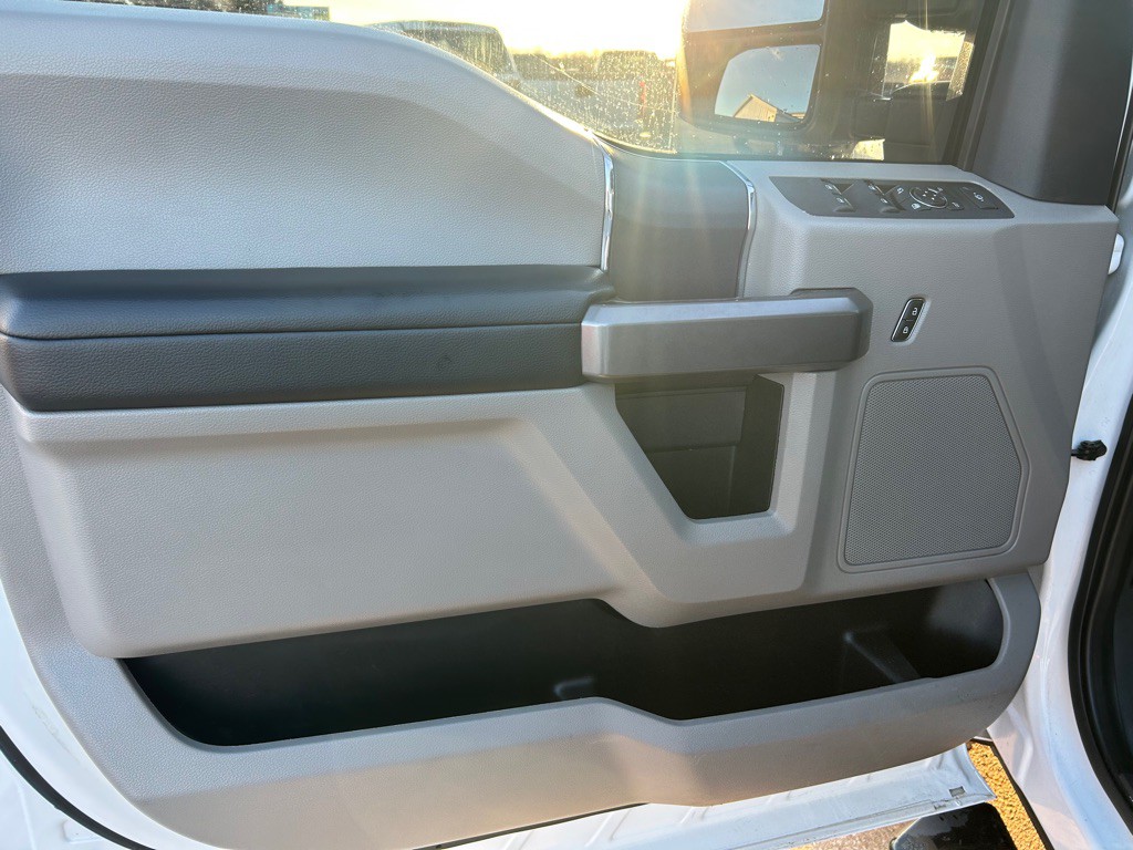 2022 Ford F-350 Image 10