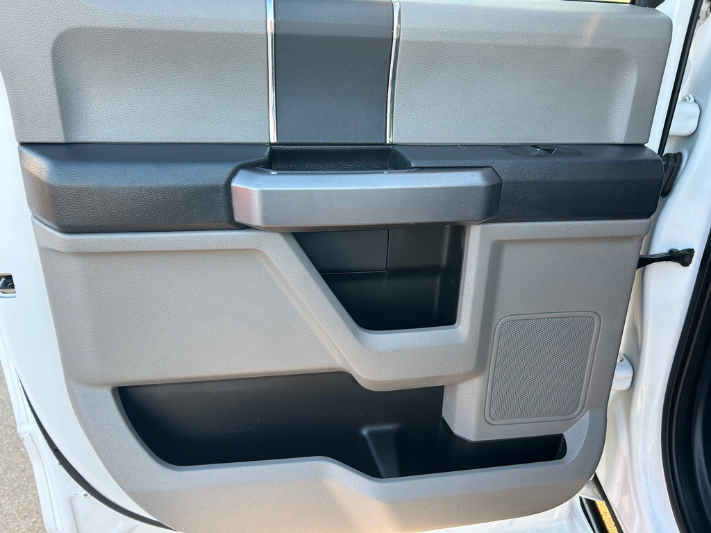 2022 Ford F-350 Image 16