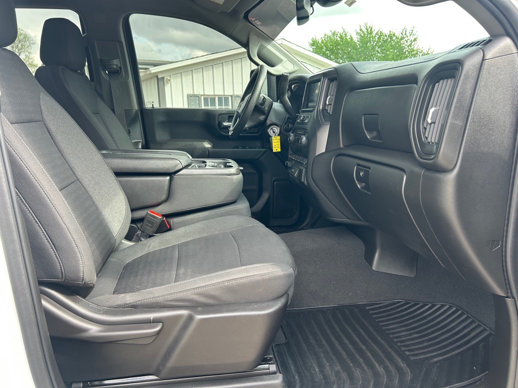 2023 Chevrolet Silverado 1500 Image 11
