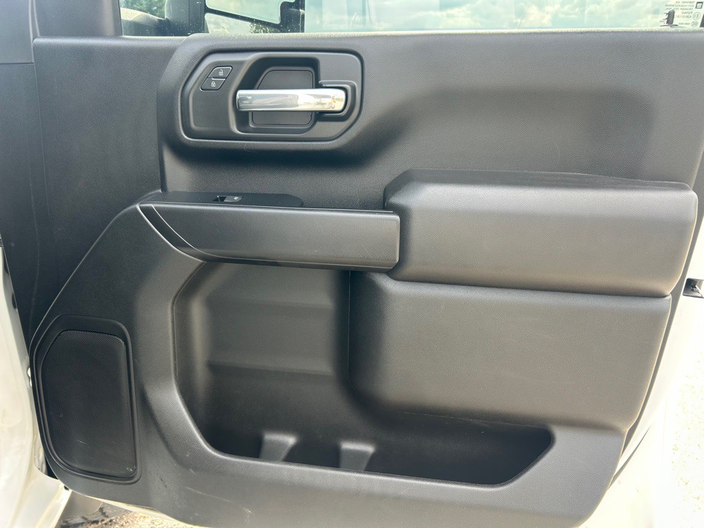 2023 Chevrolet Silverado 1500 Image 12