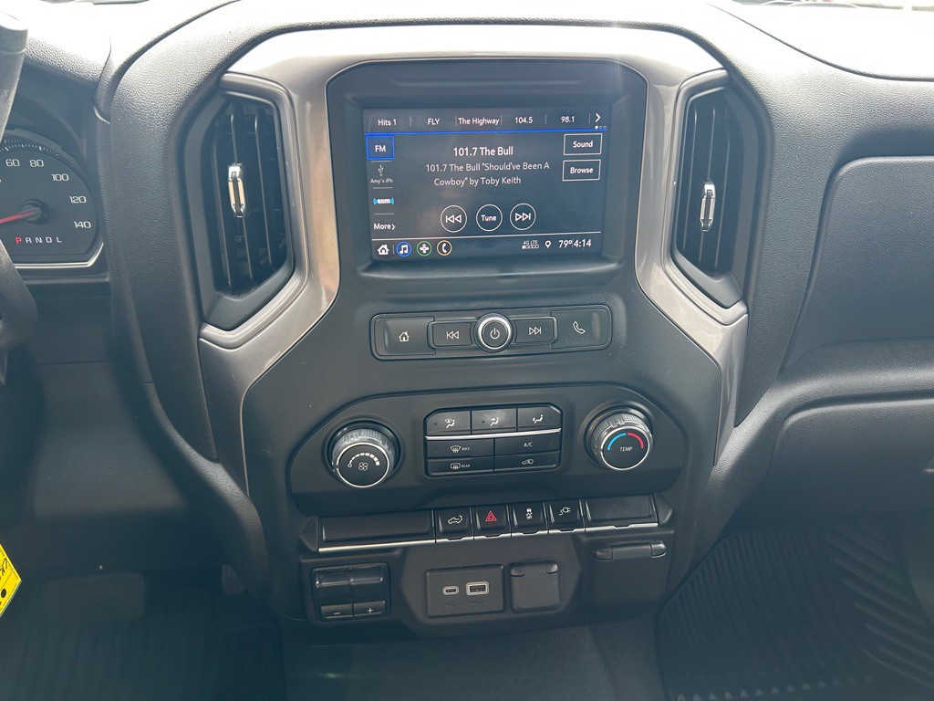2023 Chevrolet Silverado 1500 Image 18