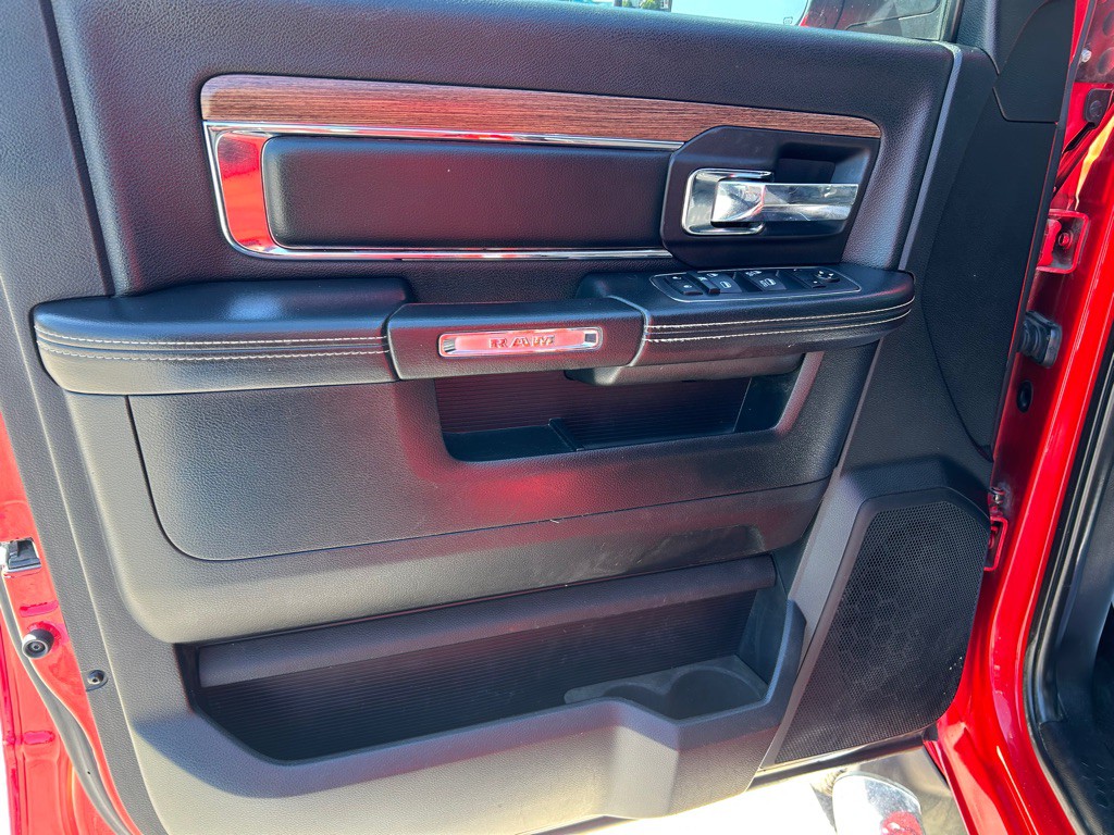 2014 RAM 2500 Image 10