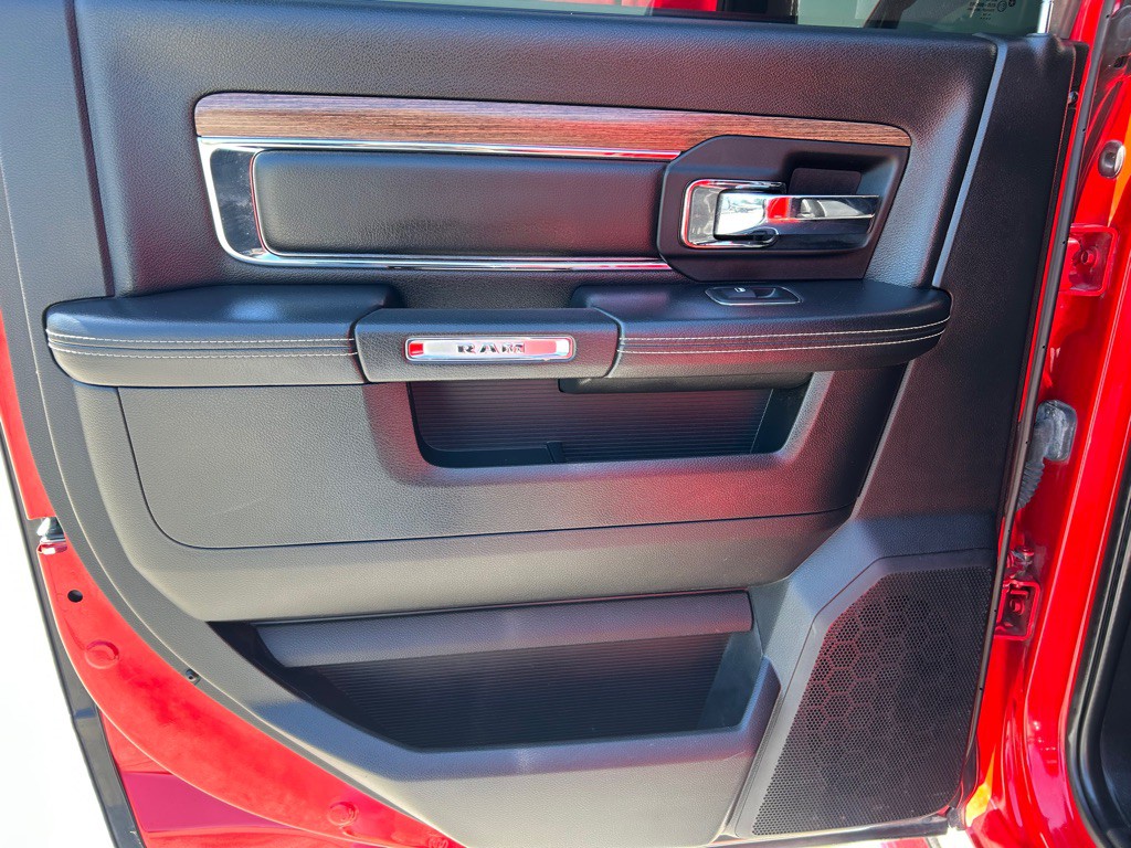 2014 RAM 2500 Image 16