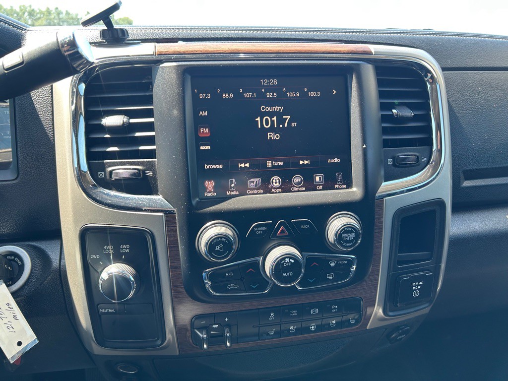 2014 RAM 2500 Image 18