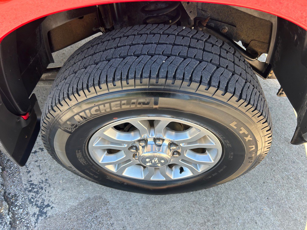 2014 RAM 2500 Image 21