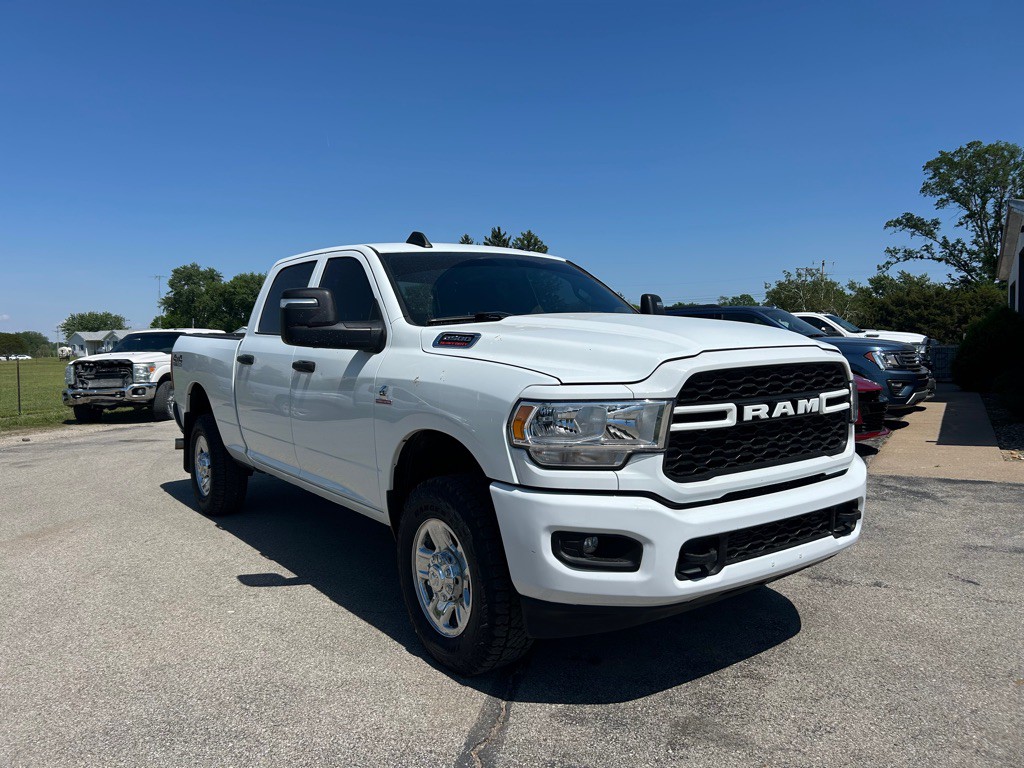 2023 RAM 2500 Image 3