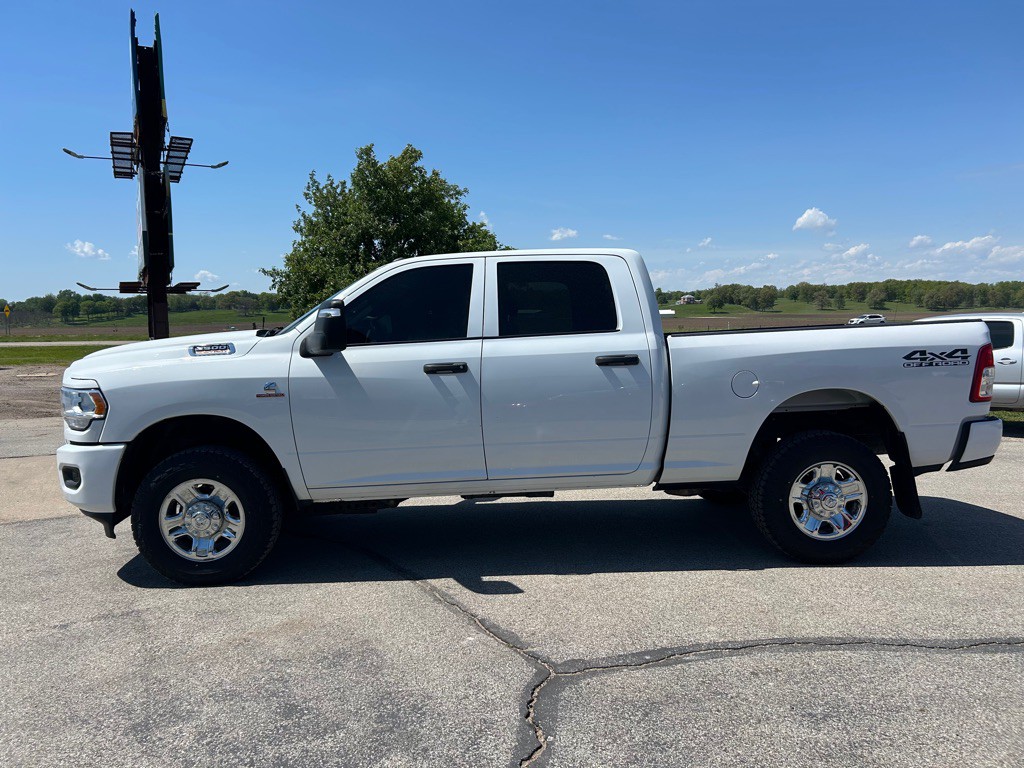 2023 RAM 2500 Image 8