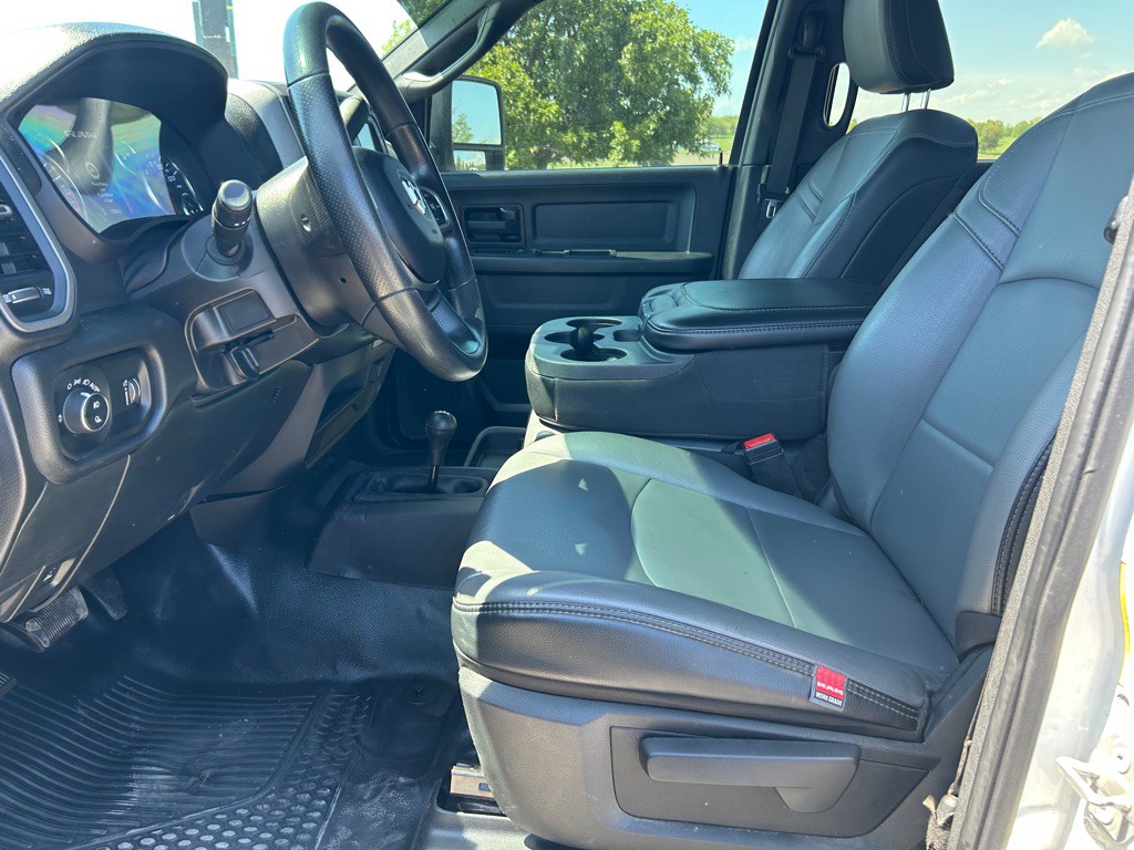 2023 RAM 2500 Image 9
