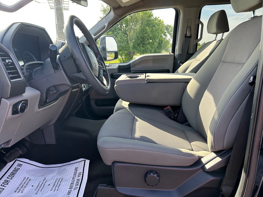 2022 Ford F-350 Image 9