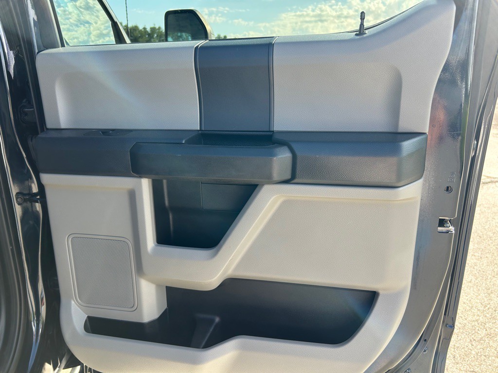 2022 Ford F-350 Image 14