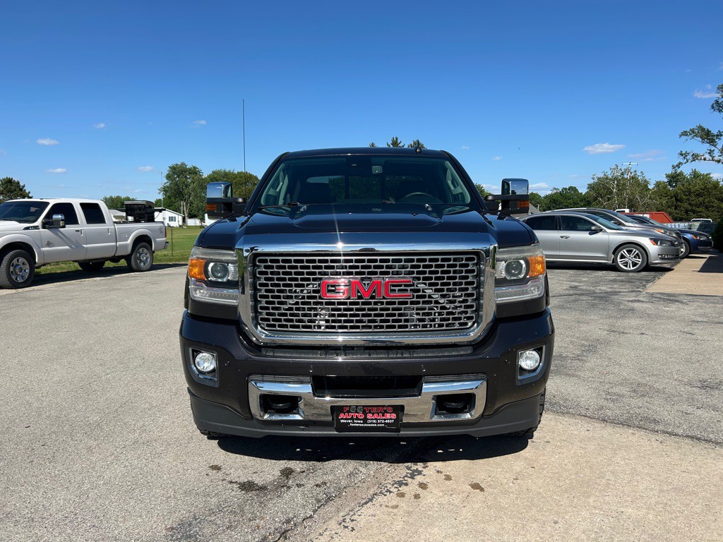 2016 GMC Sierra Image 2