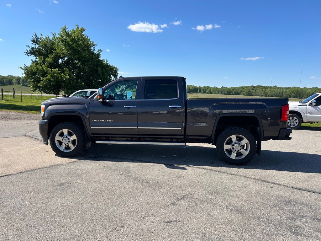 2016 GMC Sierra Image 8