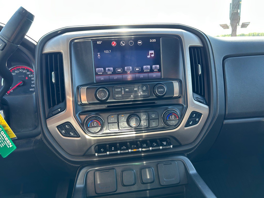 2016 GMC Sierra Image 18
