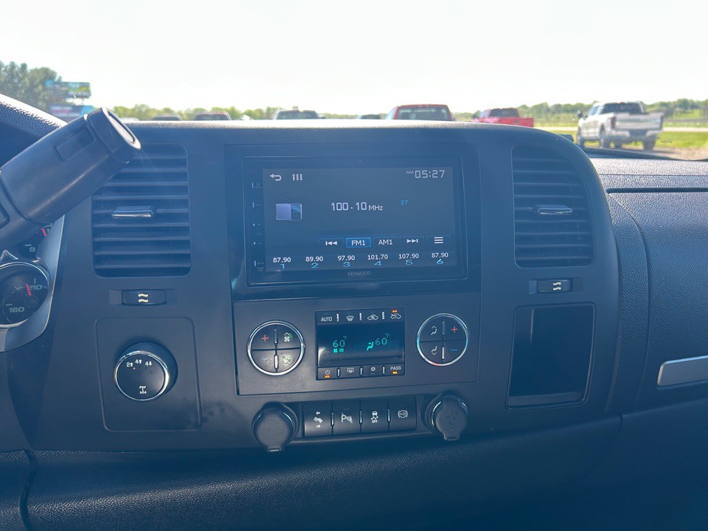2013 Chevrolet Silverado 1500 Image 18