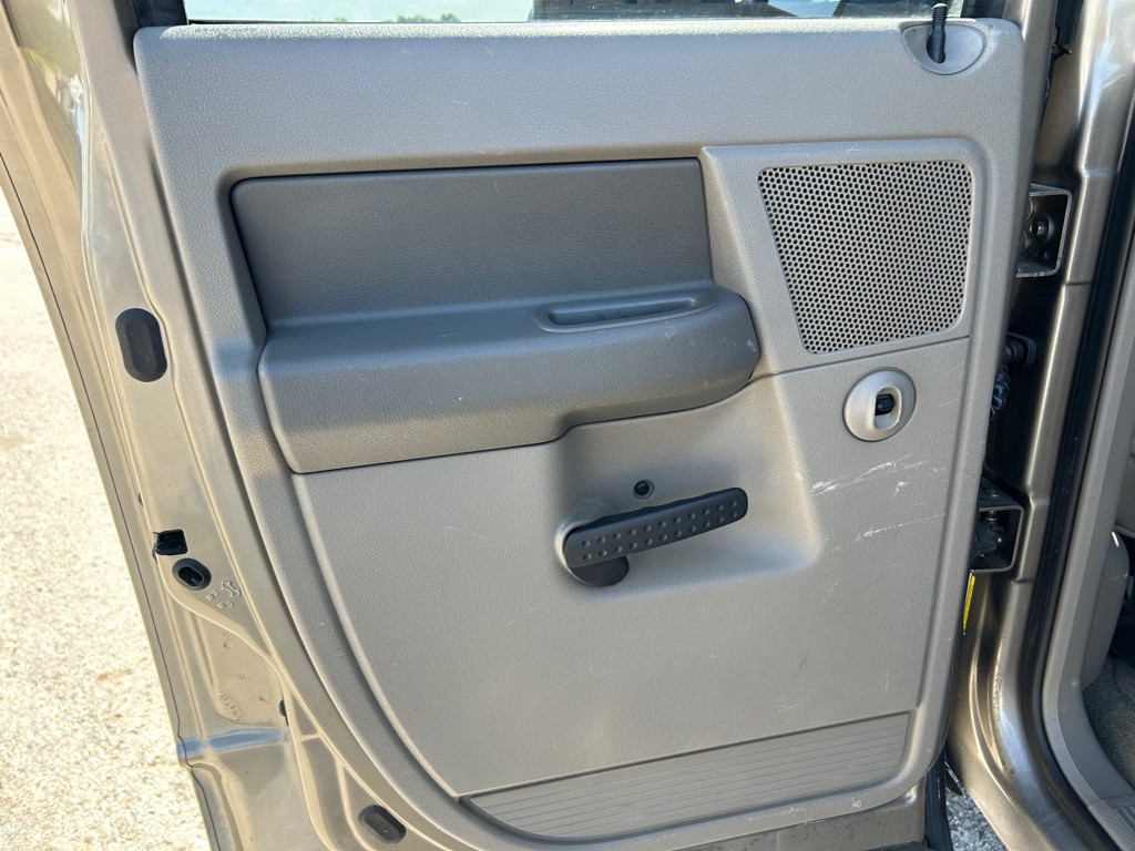 2007 Dodge Ram 2500 Image 16