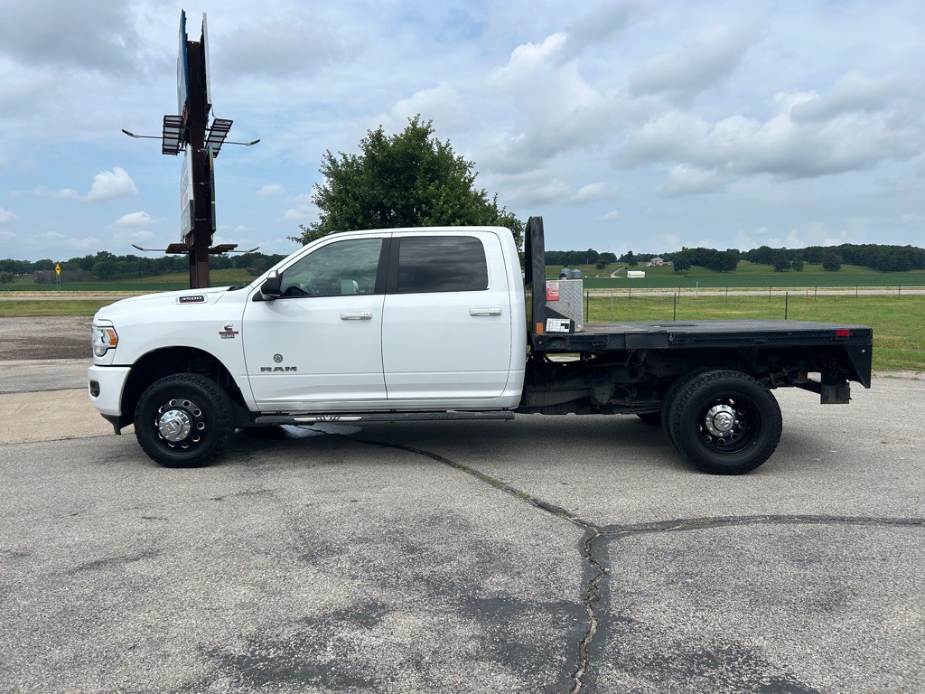 2022 RAM 3500 Image 8