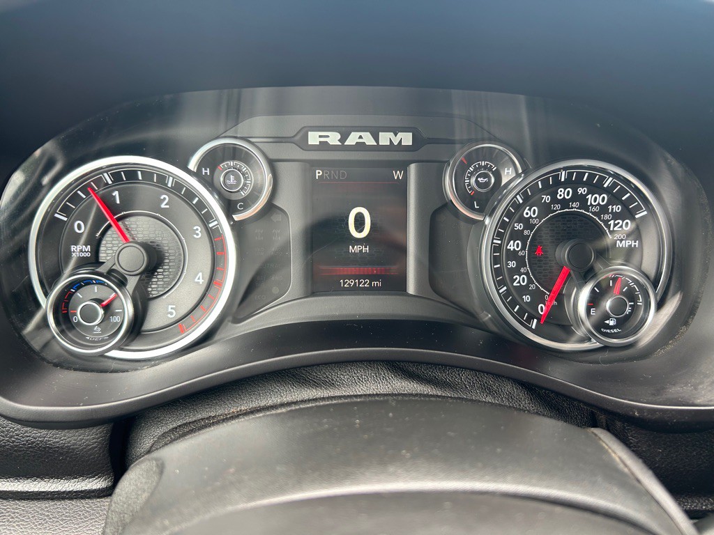 2022 RAM 3500 Image 17