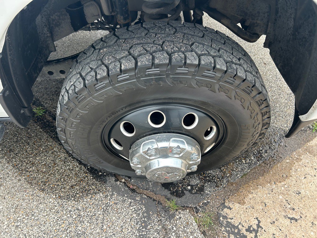 2022 RAM 3500 Image 21