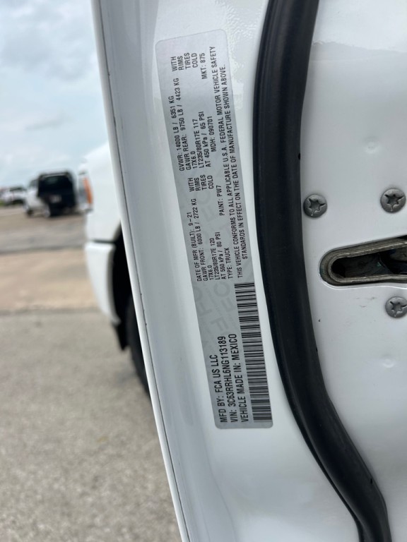 2022 RAM 3500 Image 25