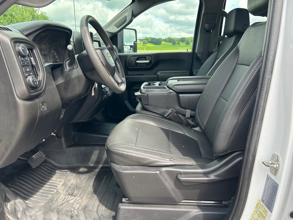 2023 Chevrolet Silverado 1500 Image 9