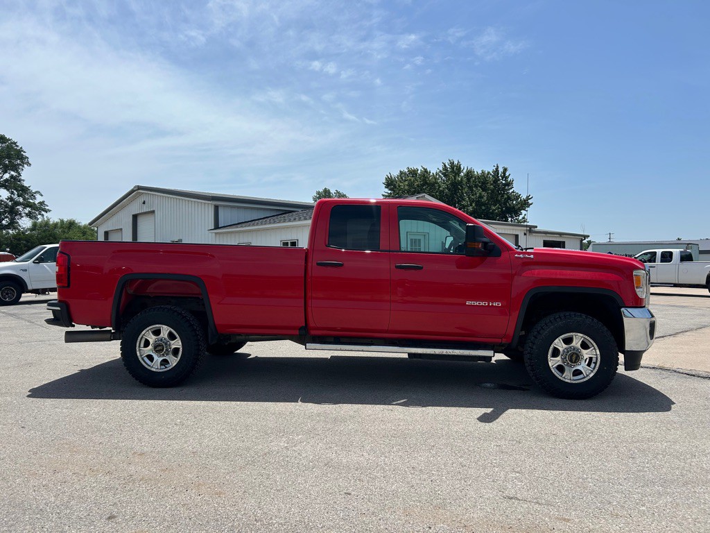 2016 GMC Sierra Image 4