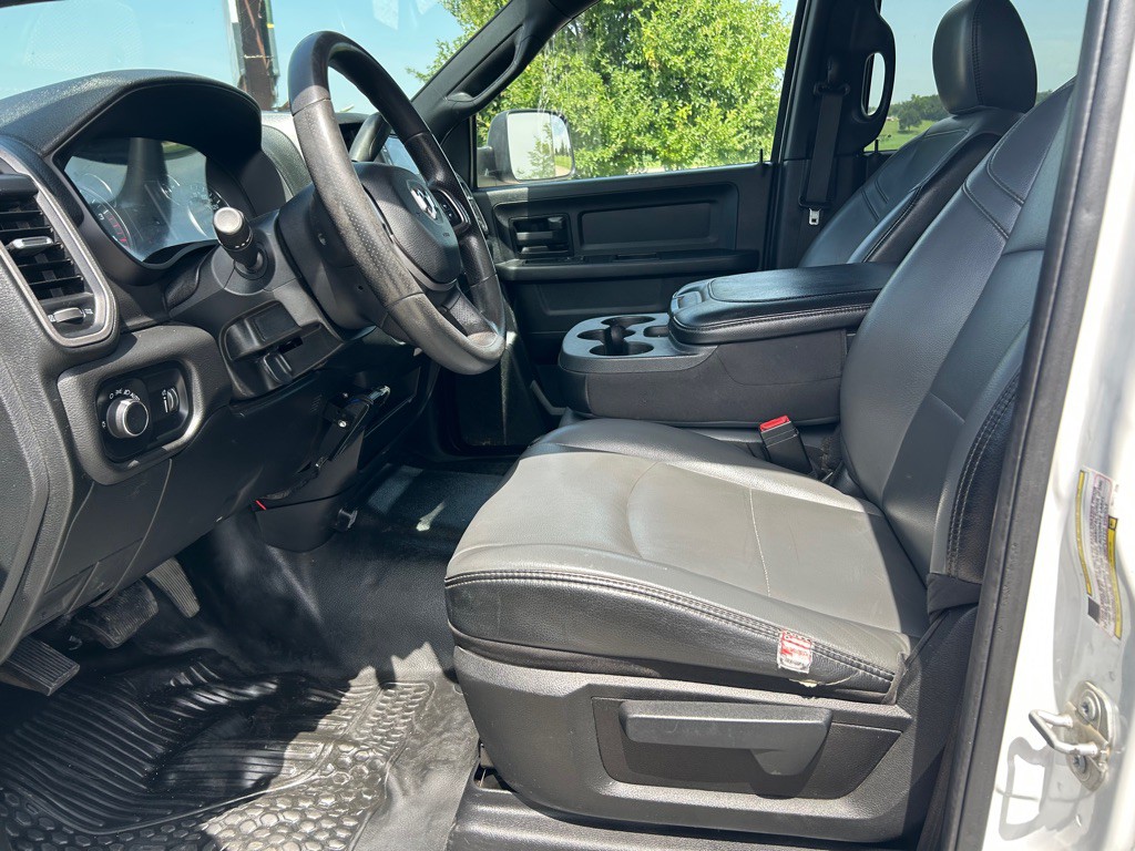 2021 RAM 3500 Image 9