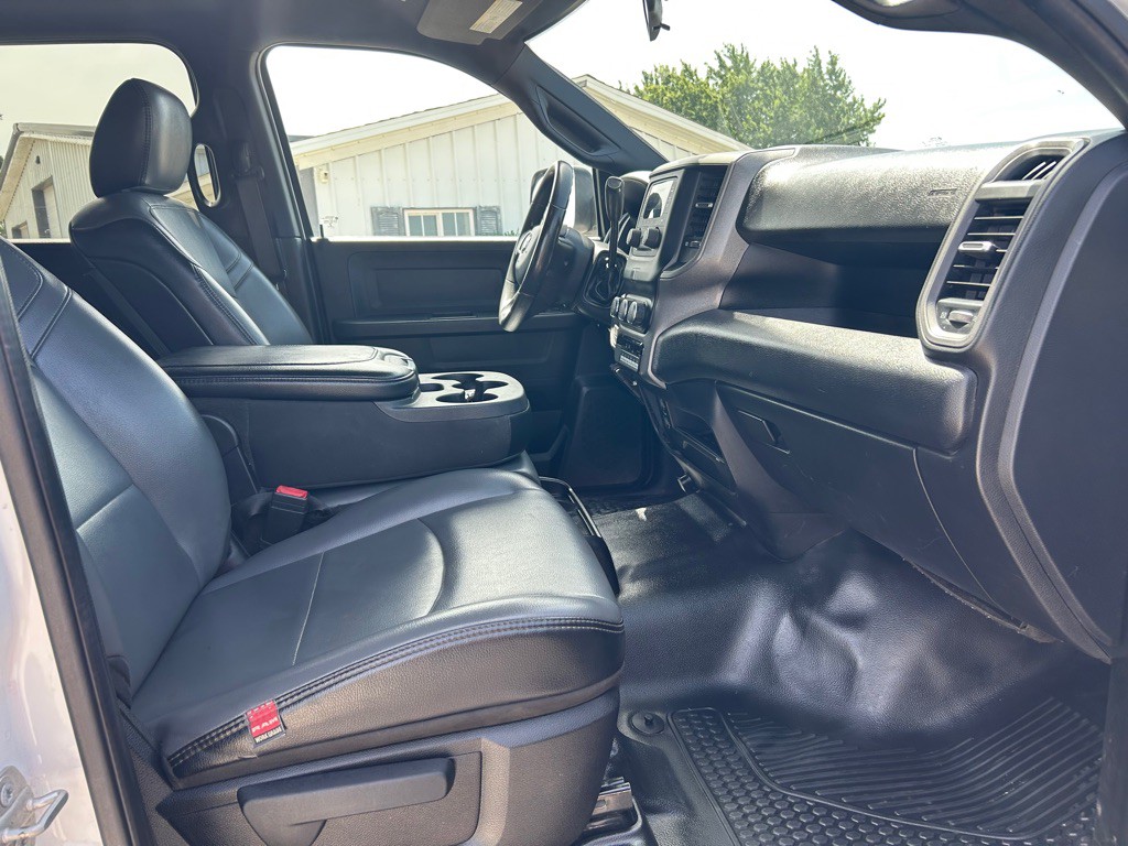 2021 RAM 3500 Image 11