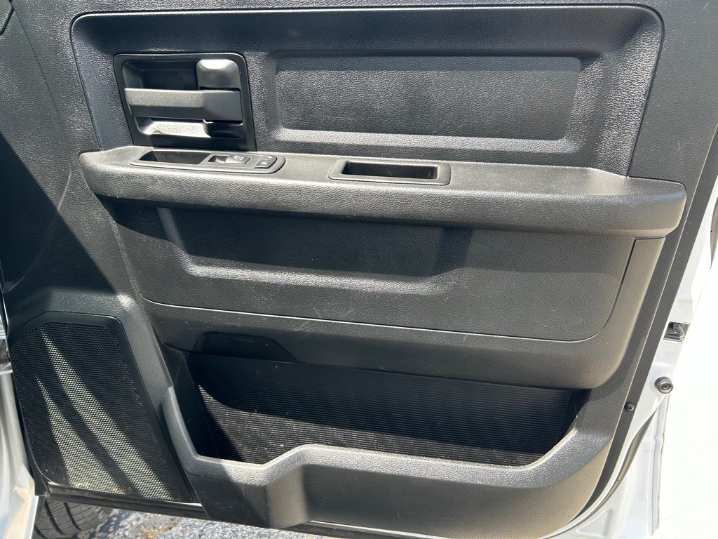 2021 RAM 3500 Image 12