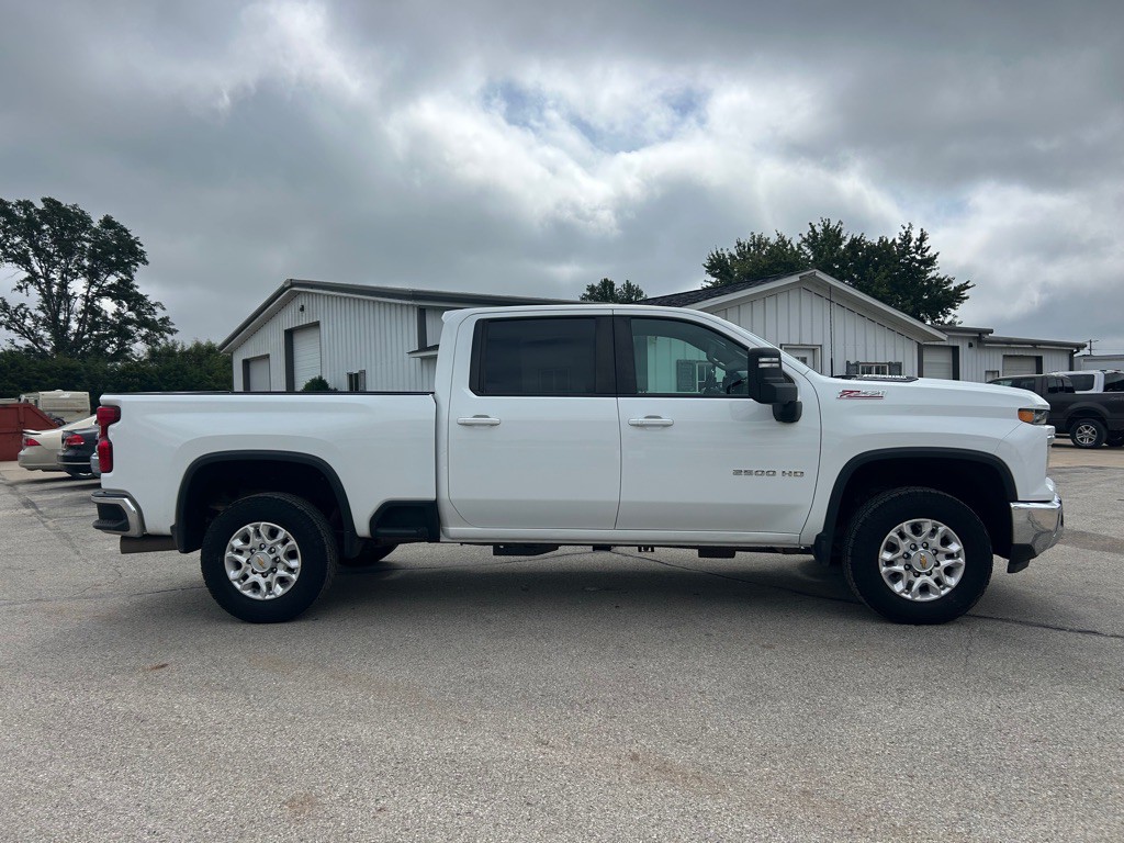 2024 Chevrolet Silverado 1500 Image 4