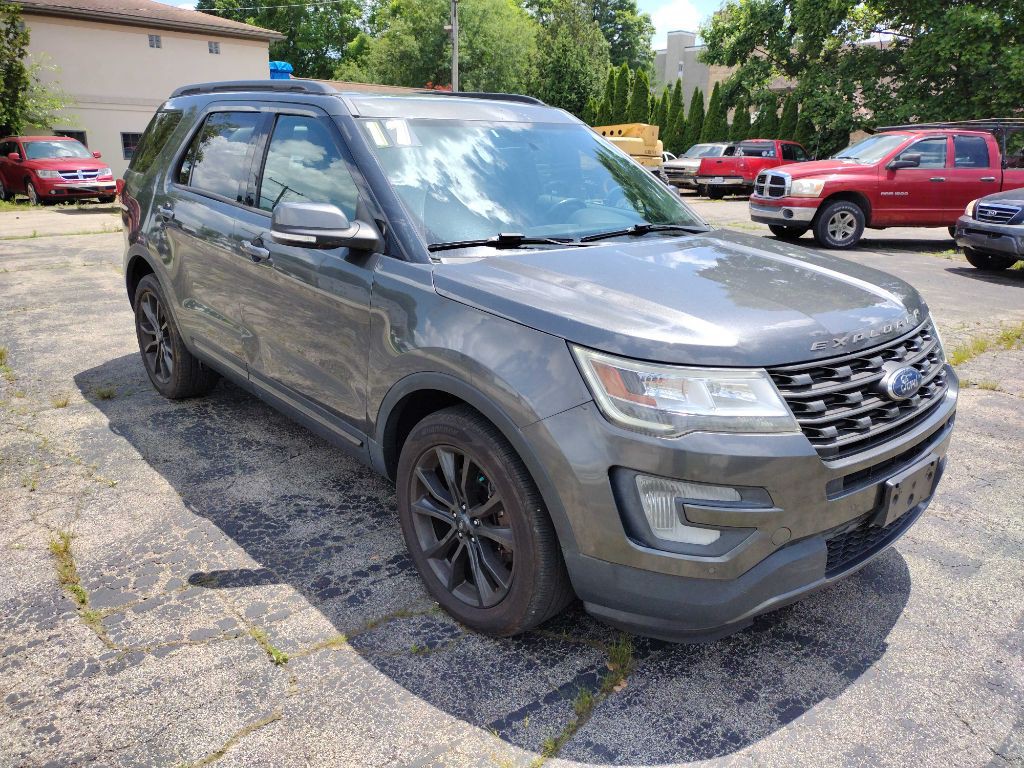 2017 Ford Explorer Image 1
