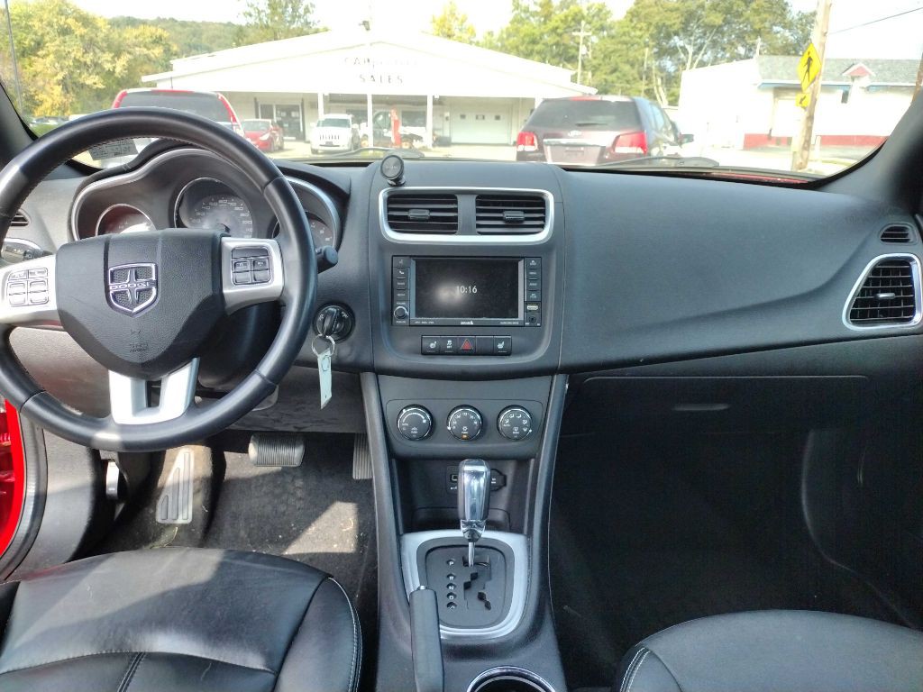 2011 Dodge Avenger Image 5