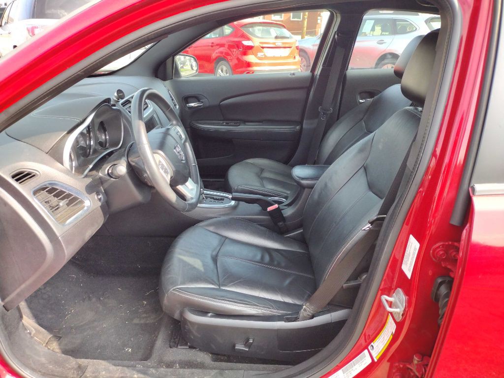 2011 Dodge Avenger Image 6