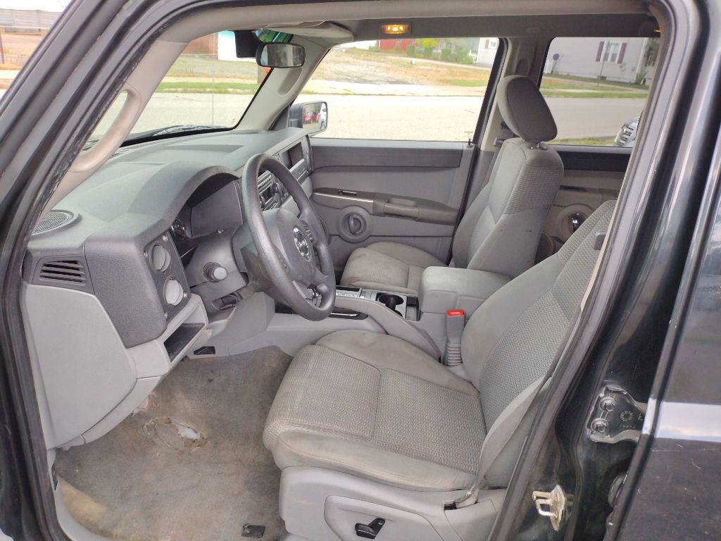 2006 Jeep Commander Image 5