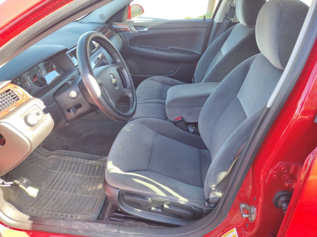 2010 Chevrolet Impala Image 5