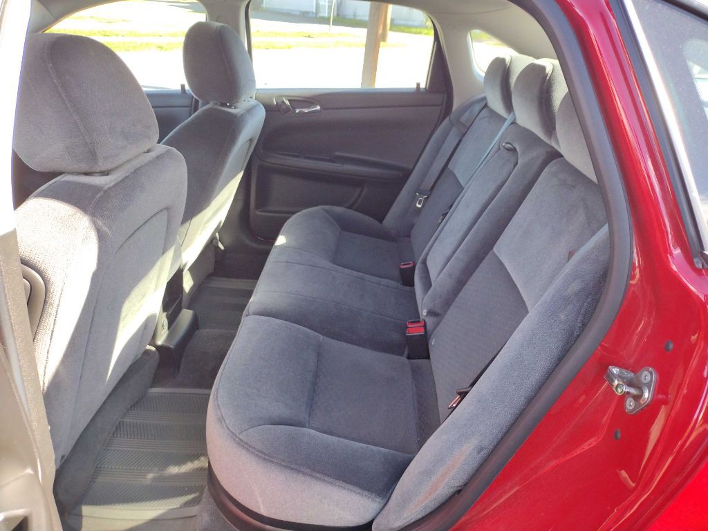2010 Chevrolet Impala Image 6
