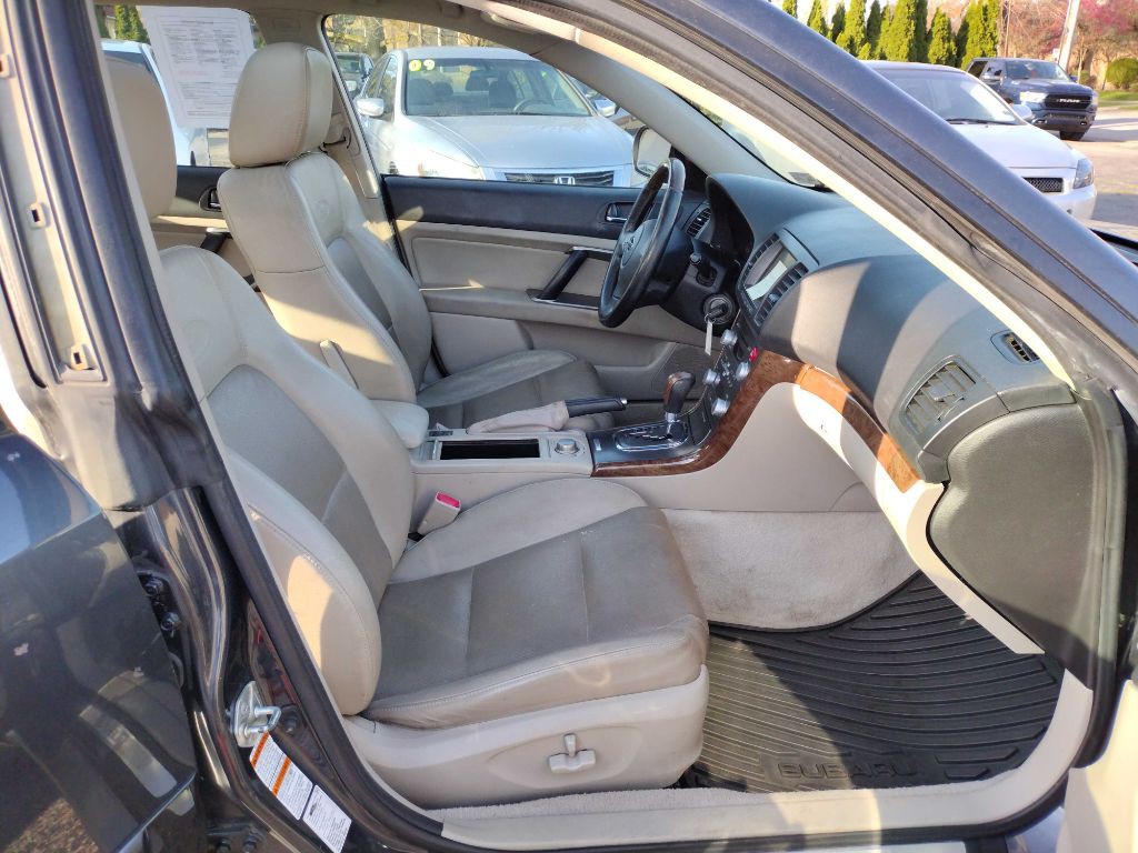 2008 Subaru Outback Image 6