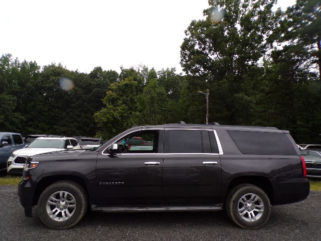 2015 Chevrolet Suburban Image 7