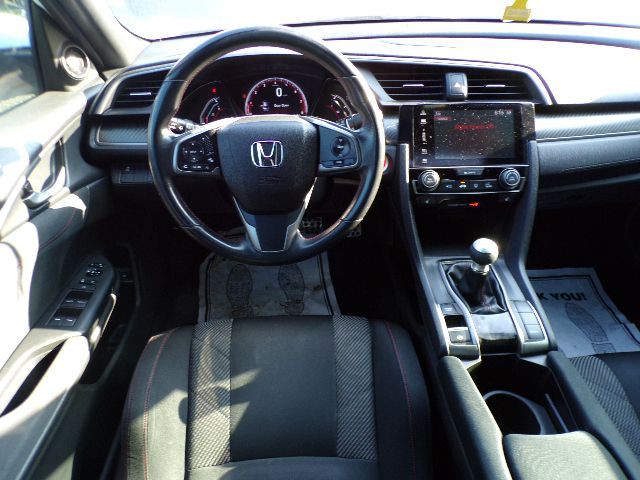 2017 Honda Civic Image 11