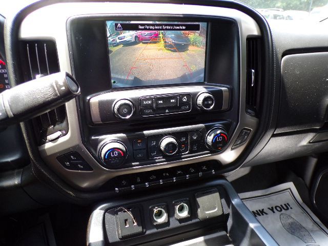 2016 GMC Sierra Image 18