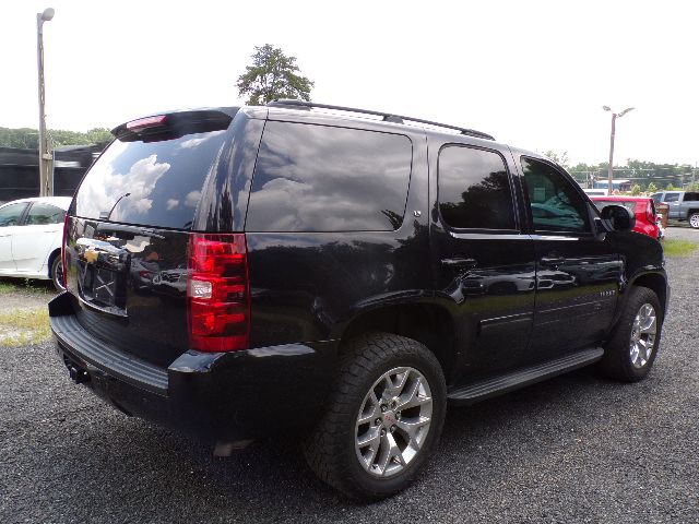2014 Chevrolet Tahoe Image 4