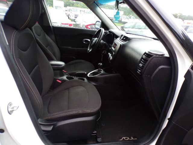 2016 Kia Soul Image 13
