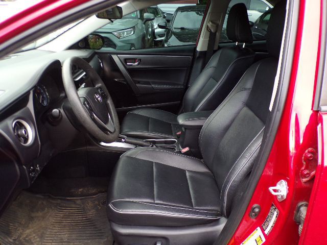 2017 Toyota Corolla Image 9