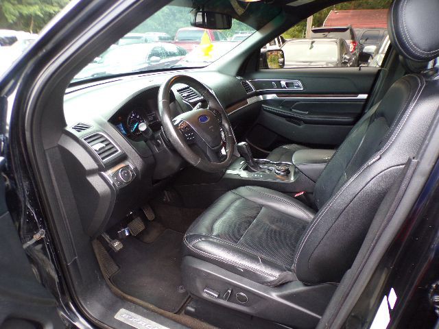 2016 Ford Explorer Image 8