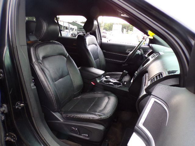 2016 Ford Explorer Image 15