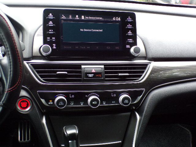 2018 Honda Accord Image 11