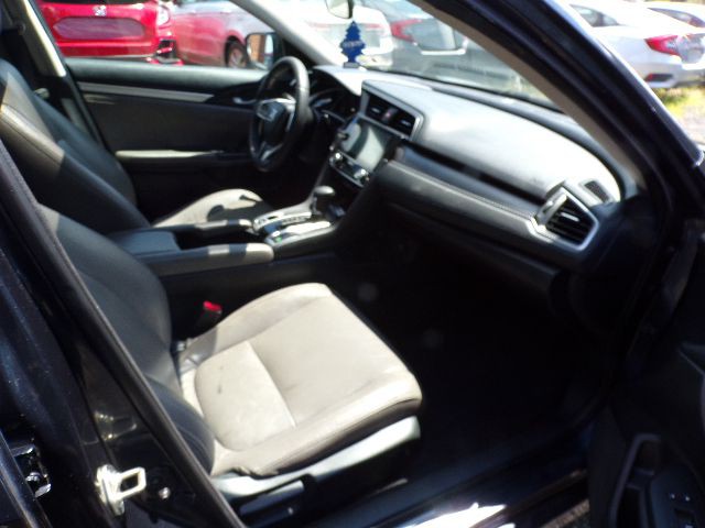 2016 Honda Civic Image 13