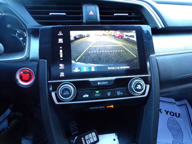 2016 Honda Civic Image 16