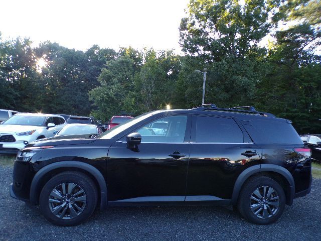 2022 Nissan Pathfinder Image 7