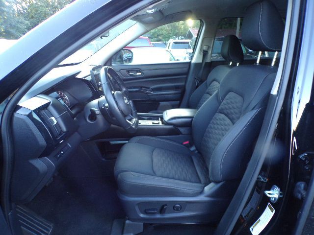 2022 Nissan Pathfinder Image 10